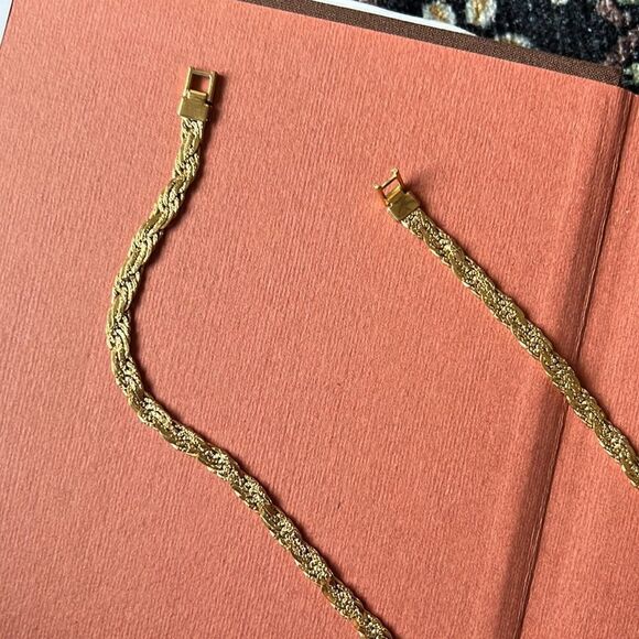 Diamond-Cut Braided Herringbone Necklace Discounted price Broken Clasp, Easy Fix - Picture 3 of 3